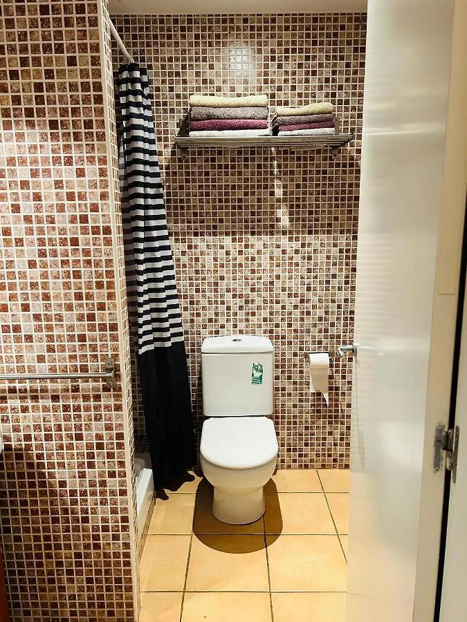 Centrico Apartamento A 150 Metros De La Playa. Parking* Lloret de Mar 0*,  Spain
